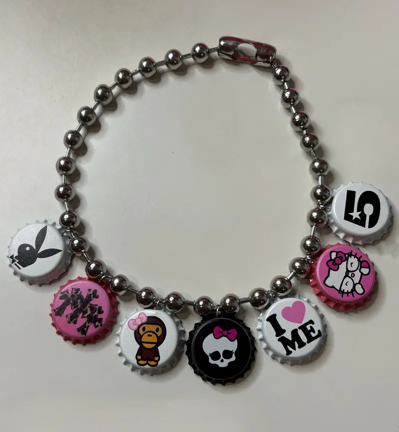5-Star Bapesta-Style Pendant Necklace 1
