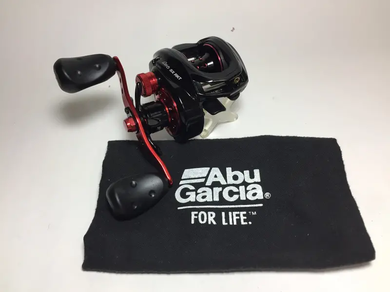 Abu Garcia Revo Sx Rkt Baitcasting Reel – Right-Hand Retrieve Model 1