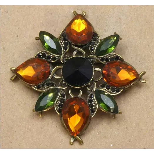 Antique Gold Flower Brooch – Vintage Floral Pin 1