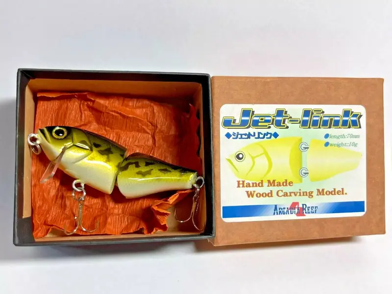 Arcadia Reef Jet Link Hand-Carved Wooden Lure – Bass Model #Jl 1