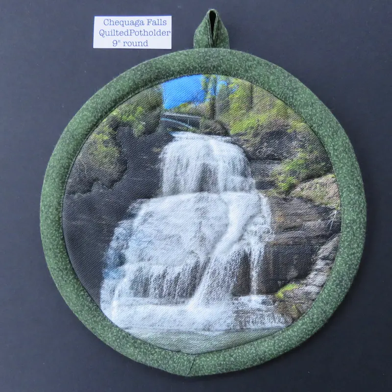 Chequaga Falls Heat-Resistant Potholder – Artistic Outdoor Theme 1