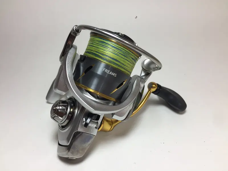 Daiwa 2021 Freams Lt 2500-Xh Lightweight Spinning Reel 1