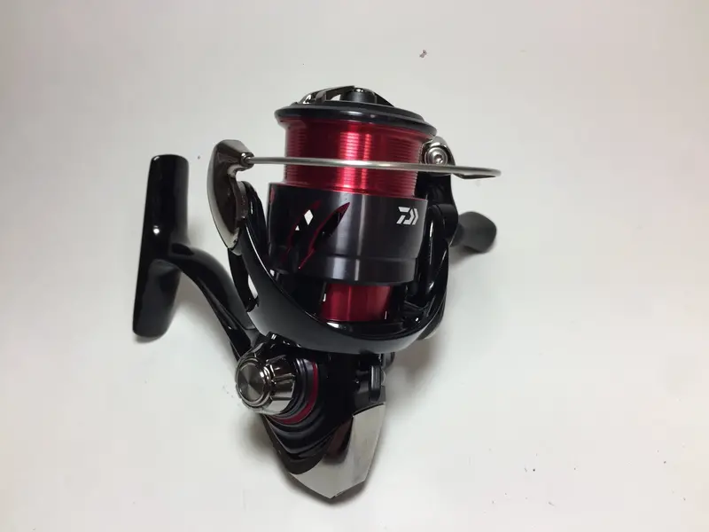 Daiwa Gekkabijin X Lt2000S-P Saltwater Spinning Reel 1