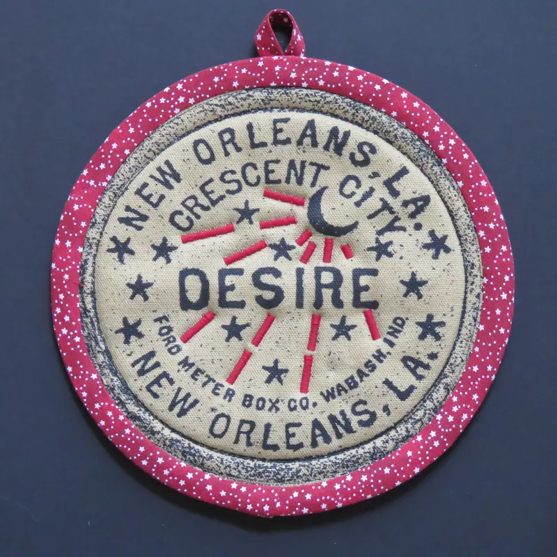 Desire Washable Oven Mitt Alternative 1