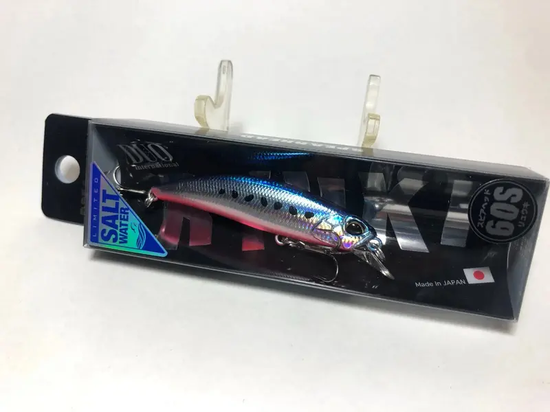 Duo Spearhead Ryuki 60S Saltwater Jerkbait – Flash Mazume Sardine Finish 1