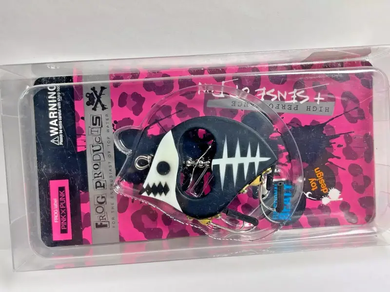 Frog Products Wood Gill Raker Live Bait – Glow Color Option 1