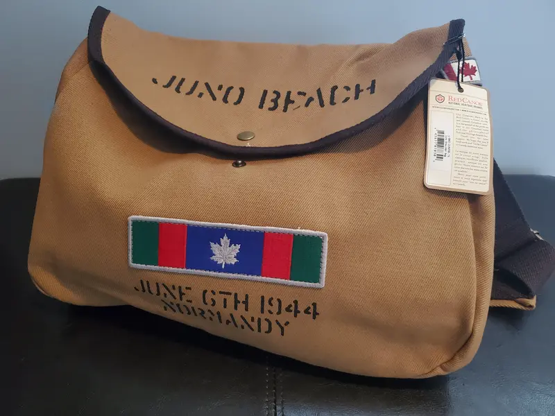 Juno Beach Centre Shoulder Bag – Tan Leather-Style Carryall 1