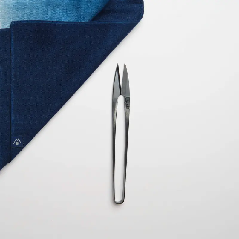 Kenshi Tume Black-Grip Precision Scissors – 140Mm 1