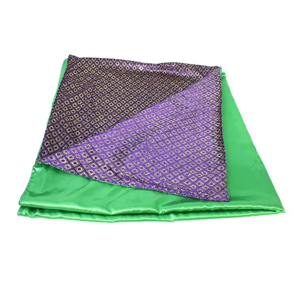 Mardi Gras Table Cover – Bold Colors & Festive Pattern 1