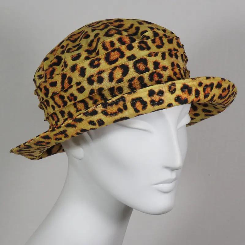 Soiree Hat In Leopard Cotton – Medium Size 1