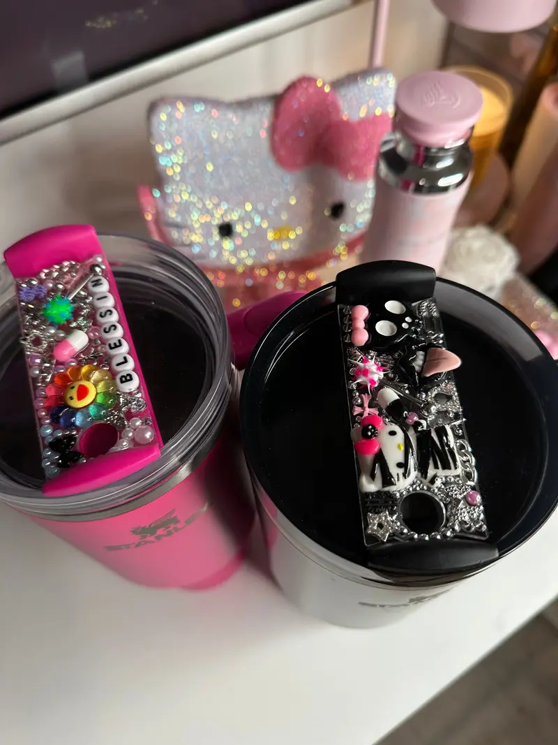 Stanley-Style Poppy Tumbler Topper With Star Accent 1