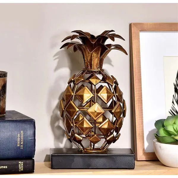 Tropical Pineapple-Shaped Metal Wall Accent 1