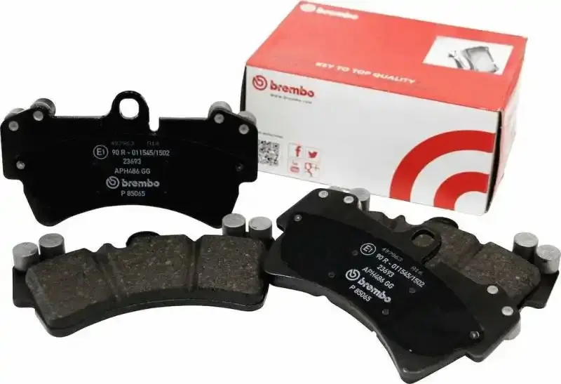 Brembo Ceramic Brake Pads For 2005–2006 Chevrolet Equinox & Pontiac Torrent (Front) 1